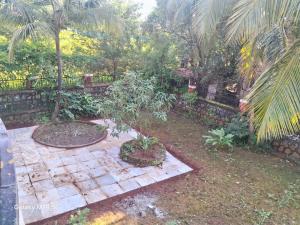 Peaceful Bungalow with Private Garden