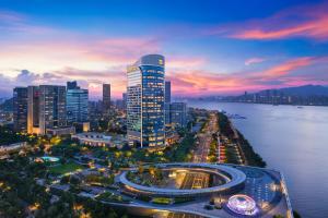 Shangri-La Wenzhou-A panoramic view of the river, adjacent to Wenzhou International Convention and Exhibition Center