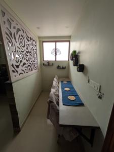 GURUGRAM CENTRAL NEAR To AIRPORT