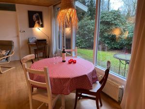 rustig gelegen met prachtig vrij uitzicht over natuurgebied