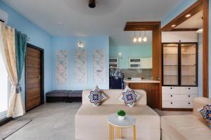 The Blue OrchardPrivate Pool Villa Near Bangalore