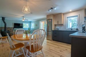 Pool table - Le chalet au bord du lac