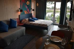 Central Riverside Apartments