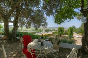 Hacienda La Parrilla Alta by Vintage Travel