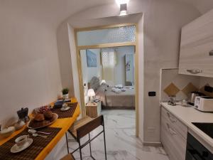 Donna Lidia by Holiday World