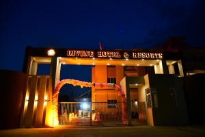 DIVINE HOTEL AND RESORTS