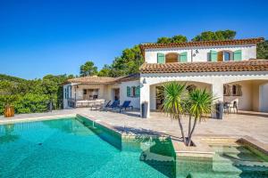 Villa Les Etoiles by Villa Plus