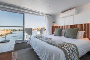 Chobe Princess by Mantis