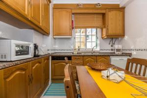 10T2 by AlgarveManta