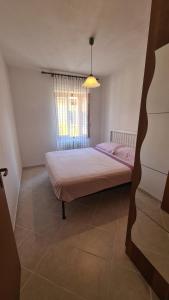 Veglio 2 Como Lake and Mountain