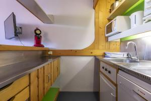 Studio Lauzieres 10 Arc