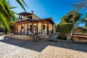 Delux with private pool