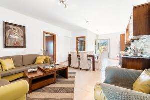 Blue Pearl Apolakkia