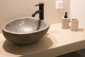 Panormou Neon - Urban Apartment 1A