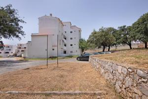 Stunning Modern Apartment In Oura