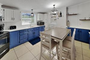 Put-in-Bay Island Club #5