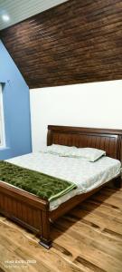 Blissora Retreat Villa by StayJade-Pvt Pool-Lawn