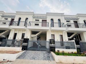 4BHK Stay Royal BNB - Luxury Villa