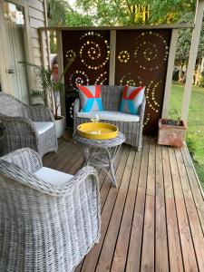 A Bed & A Red @ Berry’s Creek