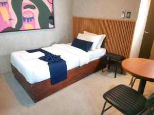 Dancenter Airport Hotel - Grey Hotel