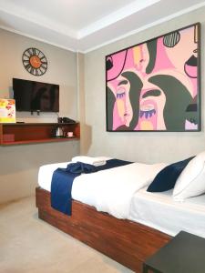 Dancenter Airport Hotel - Grey Hotel