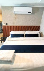 Dancenter Airport Hotel - Grey Hotel