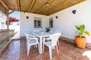 Casa Carlos con Piscina Privada en Conil