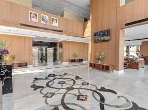 لباسا لشقق المخدومة