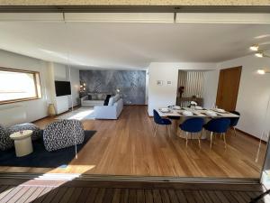 Ouro Views to Douro River