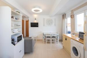 Seaview Apartment N12