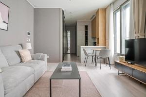 Blueground Sungin city view nr Gyeongbokgung SEL-63