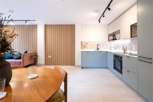 Modern & chic flat with garden near tube & train