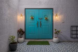 SaffronStays The Blue Door