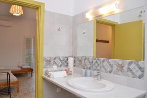 Carte Postale Apartments Andros Greece