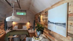 Host & Stay - Tin Bath