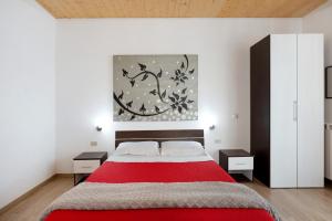 The Main Street Holiday House