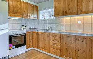 Nice Home In Årjäng With House A Panoramic View