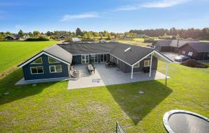 Gorgeous Home In Stege With Sauna