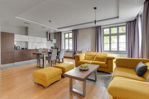 Tobiasza Residence by Grand Apartments