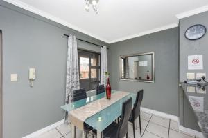 Westpoint Sandton Prime with hotel pool