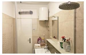 1 Bedroom Amazing Apartment In Omis