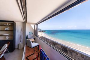 Isla Verde Oceanview 4BR with Beach Access