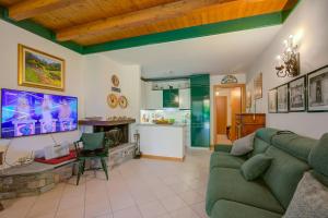 The Green Emerald Family Retreat - Happy Rentals