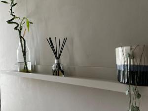 Two Bedroom Riverside Apartment in Rotherhithe Village