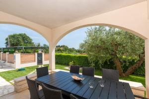 Holiday House Iris with Private Pool