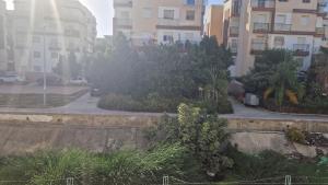 شقة رائعة حديثة التجهيز بأشقار هدوء لا مثيل له Wonderful newly furnished apartment in Ashkar with unparalleled tranquility
