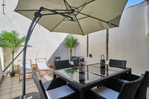 Bel Appartement Climatisé avec Terrasse au centre-ville de Narbonne