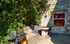 Beach house Lozica by Villas Guide