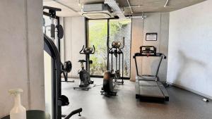 Stylish Cape Town Apartment - Table Mountain View