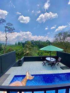 Deju Cabin with Private Pool & Mountain View